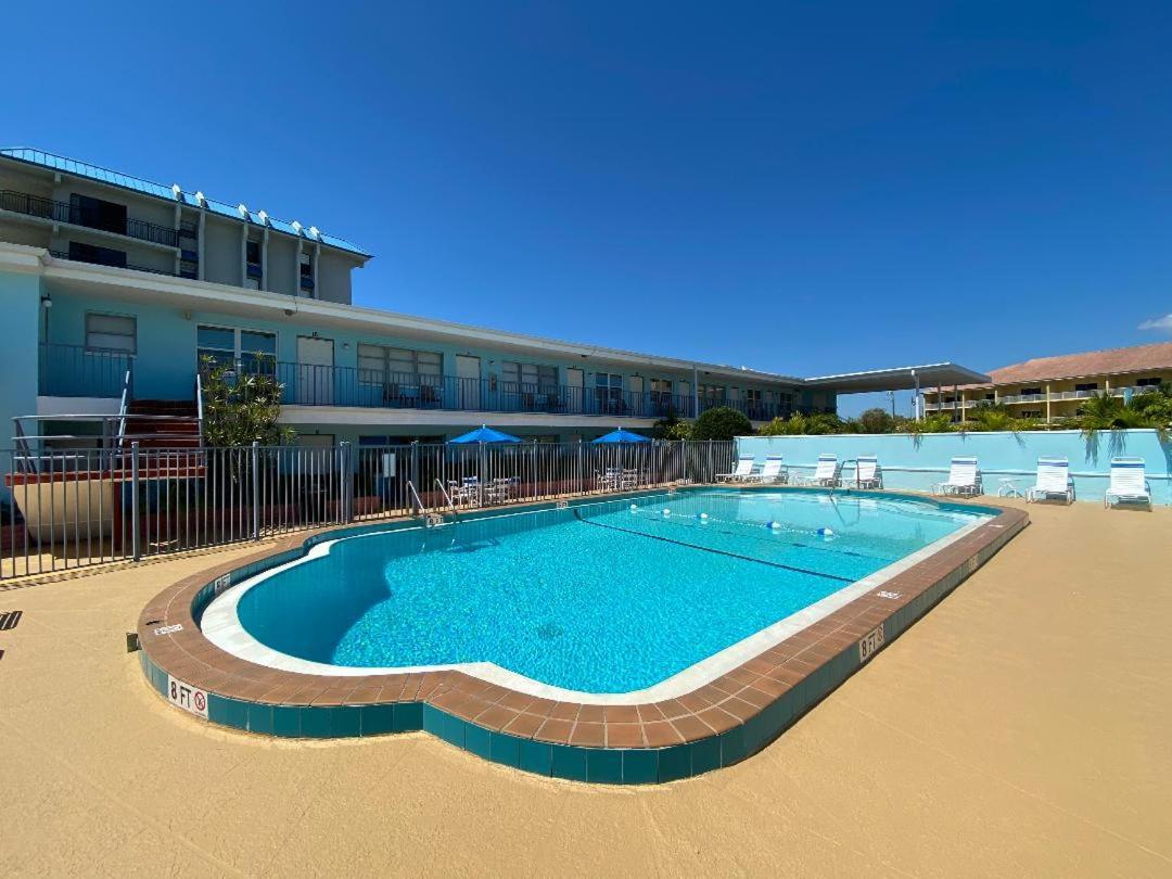 Beachside Resort Motel セント・ピート・ビーチ エクステリア 写真