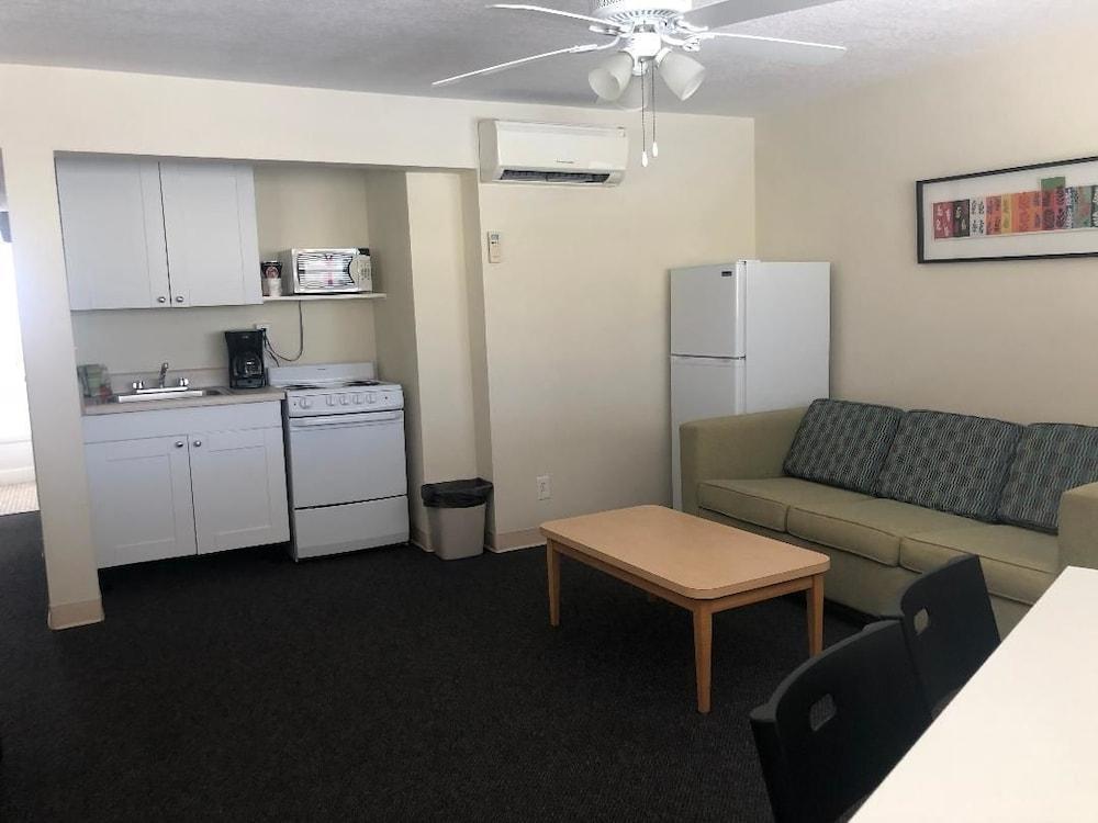 Beachside Resort Motel セント・ピート・ビーチ エクステリア 写真