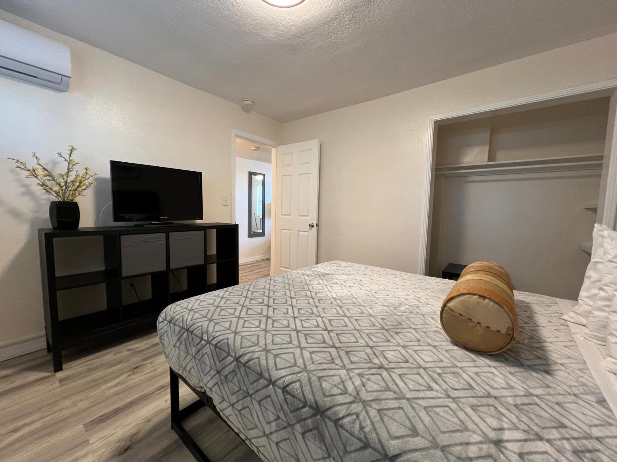 Beachside Resort Motel セント・ピート・ビーチ エクステリア 写真